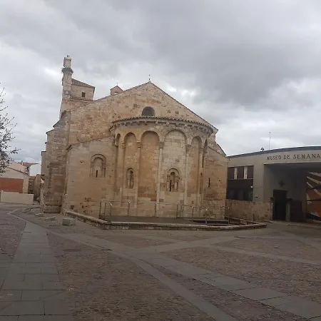 Areza Con Garaje Apartment *