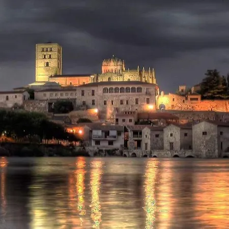Apartment Areza Con Garaje Zamora